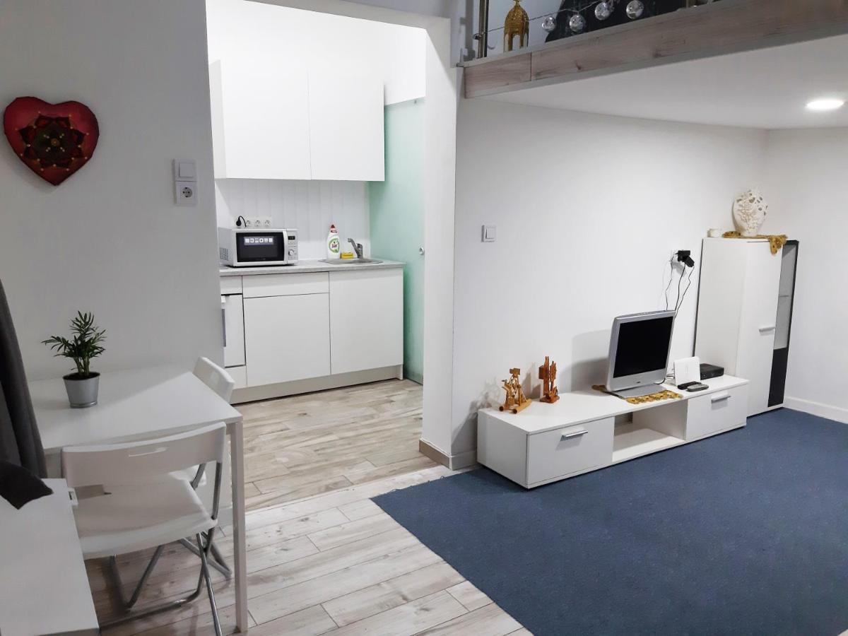 בודפשט Oriental Apartment Near Gozsdu Udvar מראה חיצוני תמונה